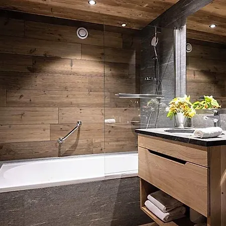 Le Chamois D'or Hotel 4*